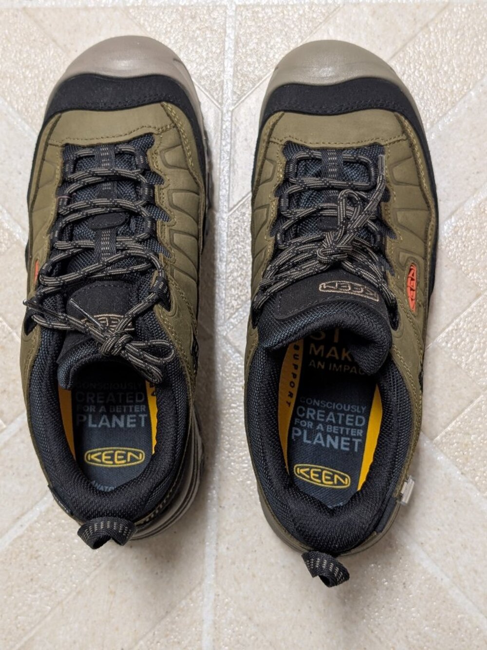 Men's KEEN Targhee IV Waterproof Hiking Shoes – Dark Olive (Size 10)